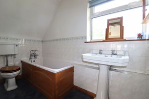 bathroom- click for photo gallery